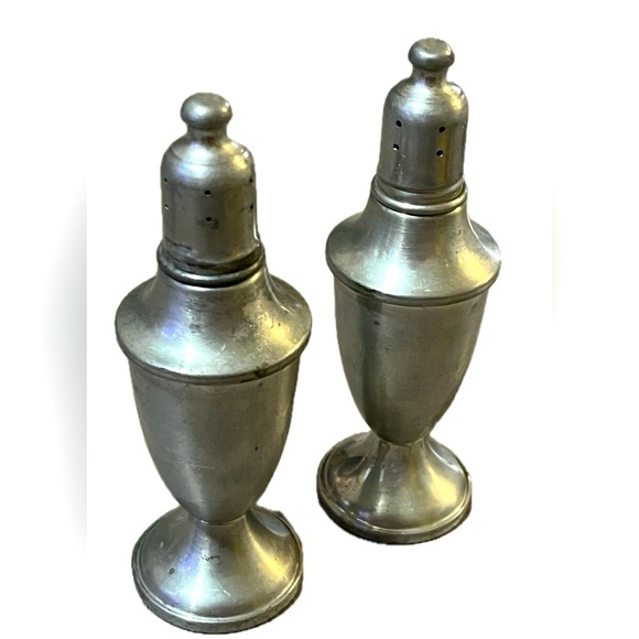 Antique Vintage Pewter WEB PEWTER Weighted Salt & Pepper Shakers 5 1/2" tall - Picture 8 of 8